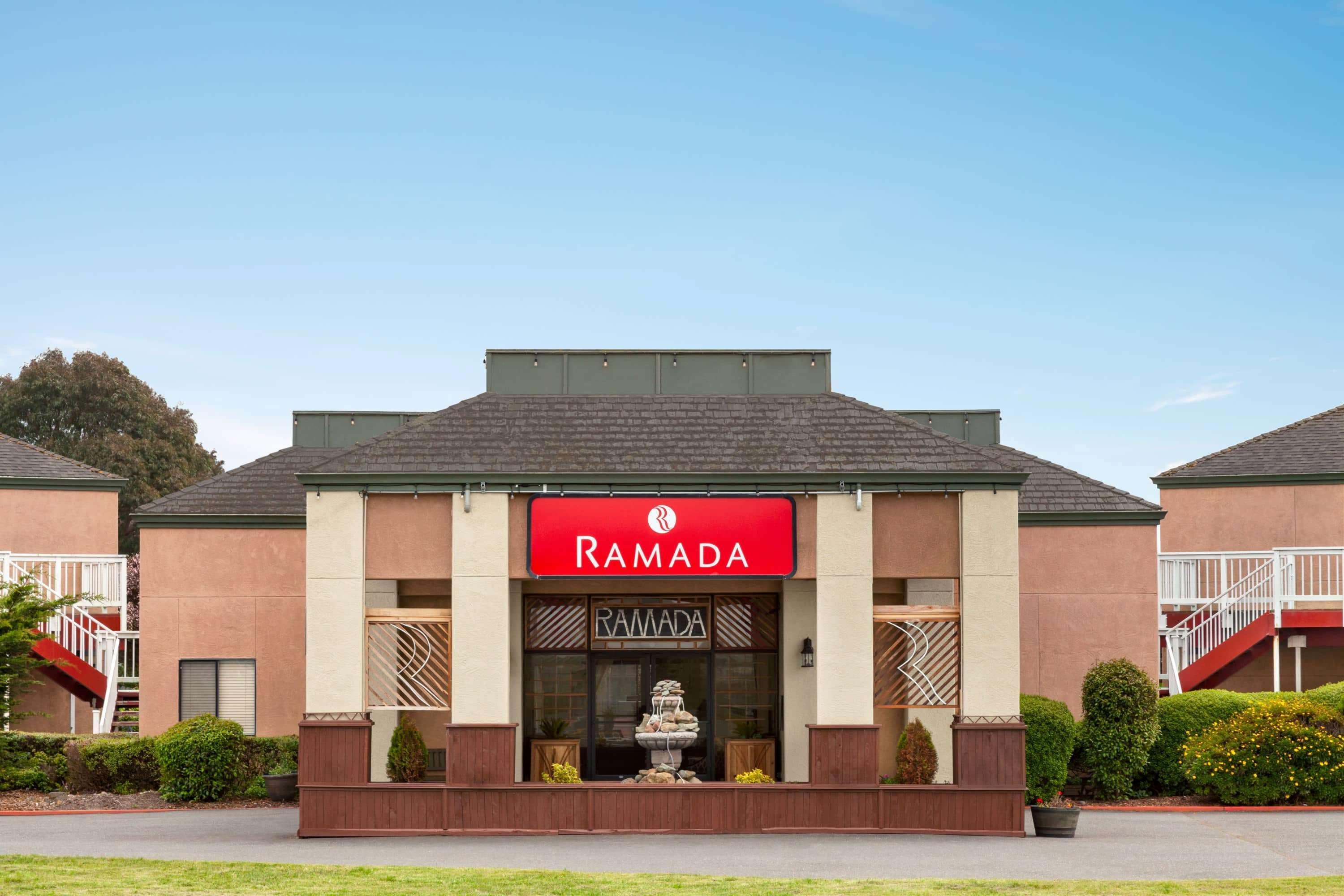 Hotel Ramada By Wyndham Arcata Exterior foto