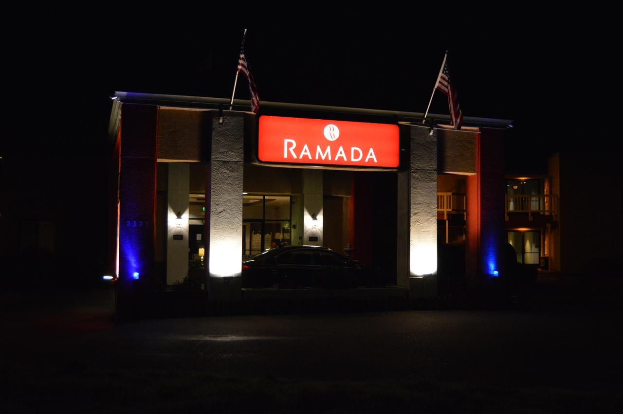 Hotel Ramada By Wyndham Arcata Exterior foto